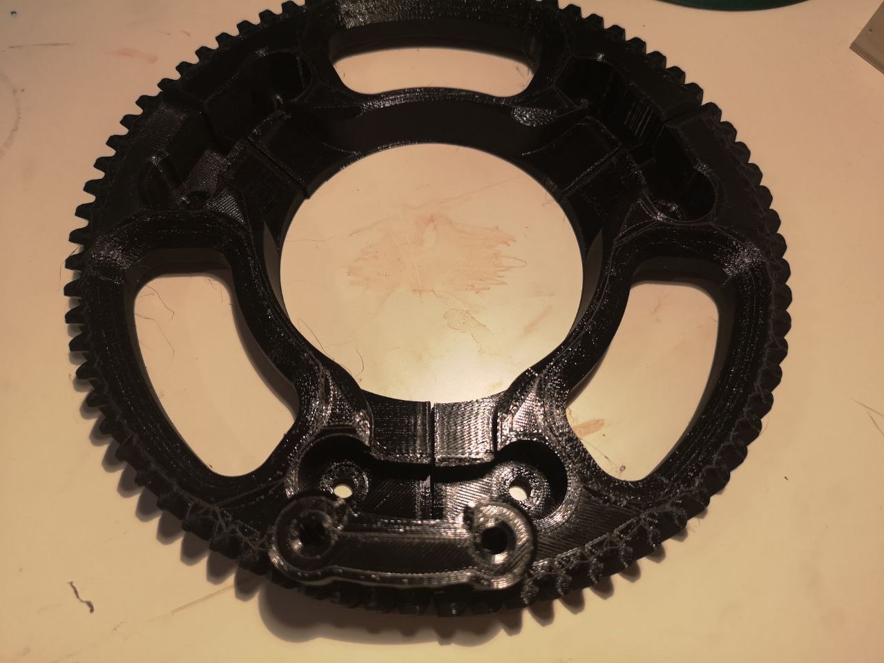 Corona impresa en 3D para sistema de autoguiado