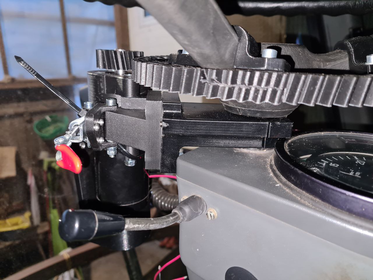 Montaje de corona impresa en tractor